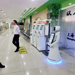 穿山甲機器人助力河北醫院 智能導診迎賓機器人服務價格解析